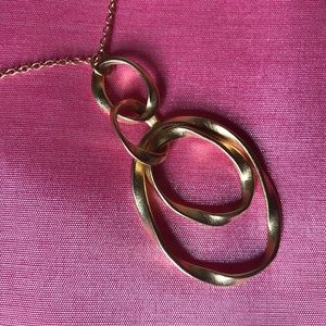 gold multiple hoop pendant necklace